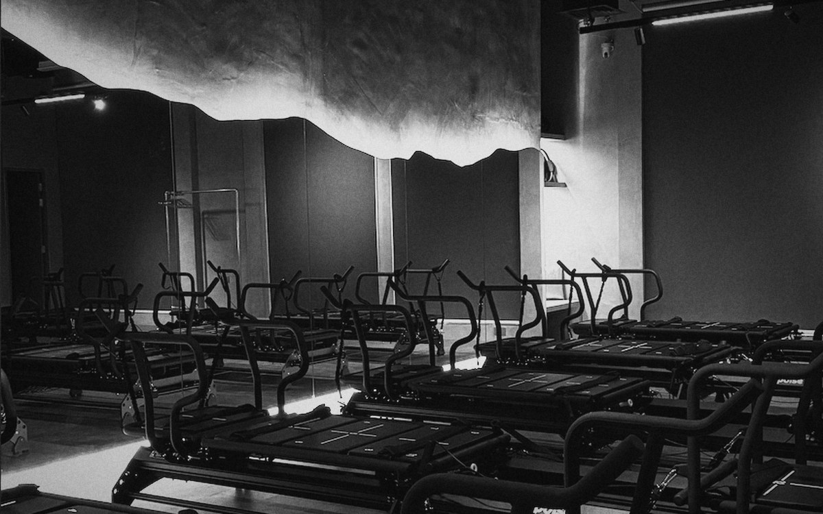 The reformer floor at Pulse, Business Bay
